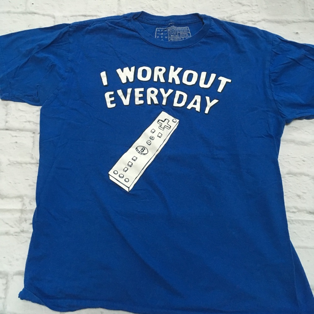 🎈Now and Zen Men's L Nintendo‎ Wii themed t- shirt